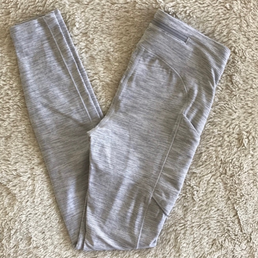 Lululemon Speed Up Tight - Wee Are From Space Ice Grey Alpine White - Size 4